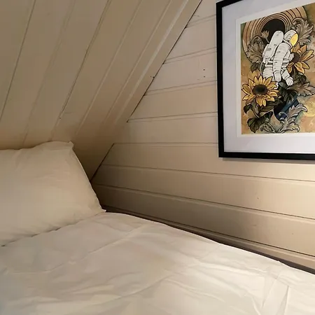 Urban Loftleilighet شقة